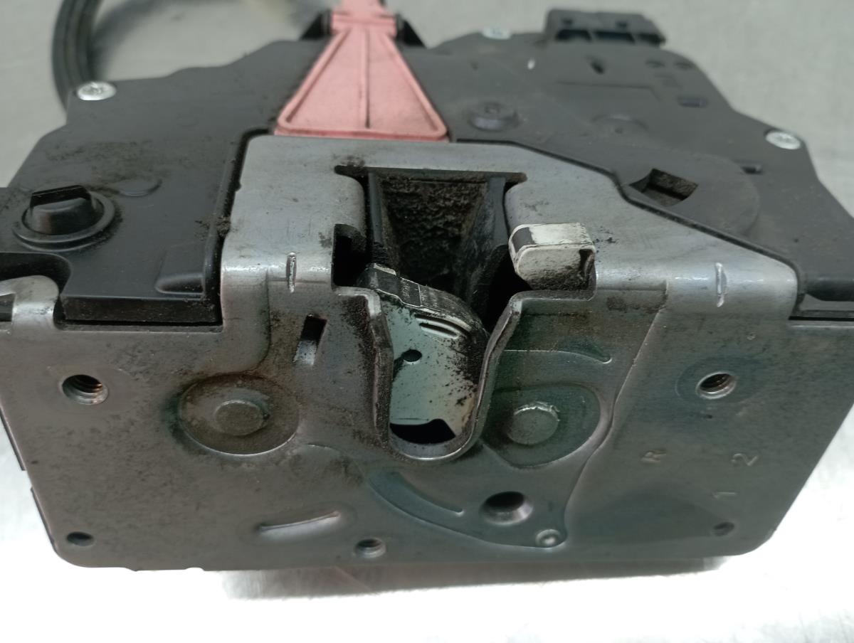 Cerradura / cierre puerta trasera derecha OPEL Corsa E Imagem-2