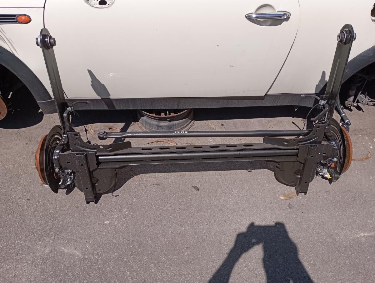 Eje trasero con discos RENAULT Trafic III Combi (JG_) Imagem-2