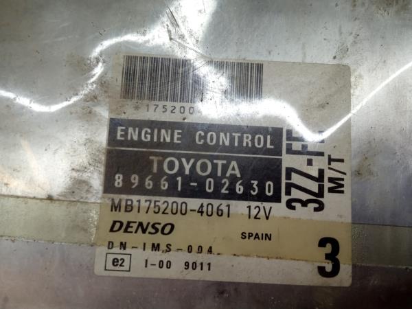Centralina motor / ECU TOYOTA Corolla Hatchback (_E12_) Imagem-2