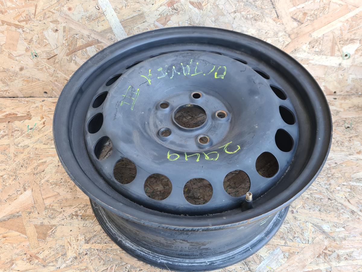 Left front Rim SKODA Octavia III Break (5E5)