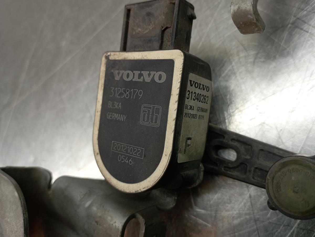 Motore regolazione fari VOLVO V40 Hatchback Imagem-3