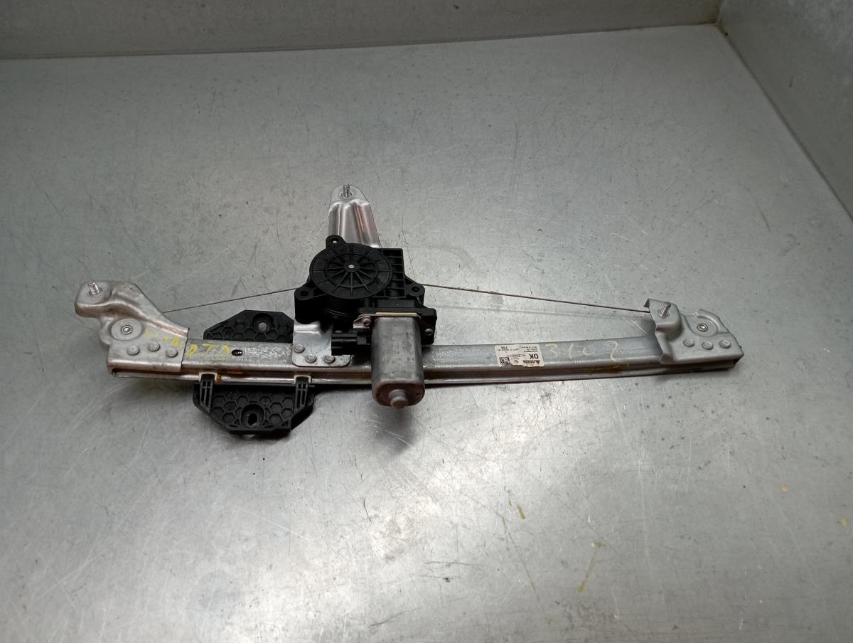 Alzavetro posteriore destro DACIA Sandero II (5S_)