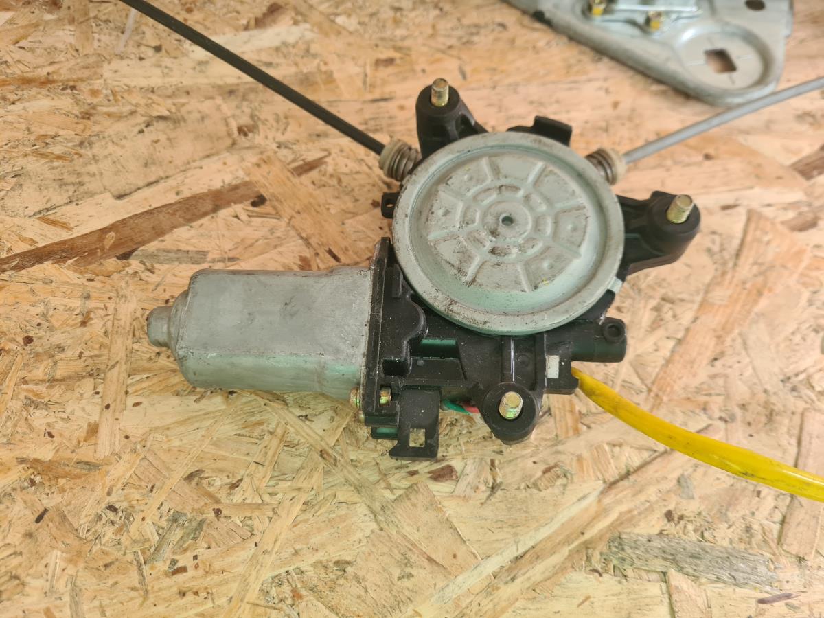 Lève-vitre avant Droite TOYOTA Celica Coupé (_T23_) Imagem-1