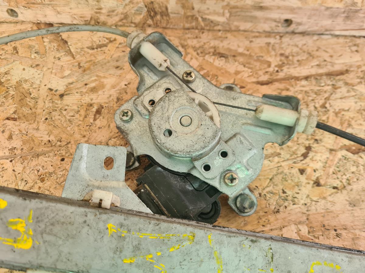 Lève-vitre avant Droite HYUNDAI Getz (TB) Imagem-1