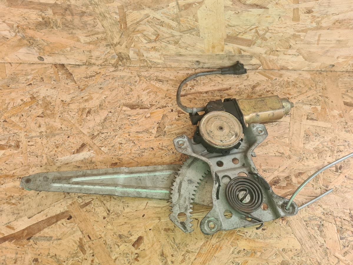 Lève-vitre arrière Droite TOYOTA Corolla Sedan (_E11_)