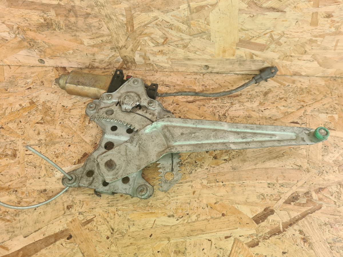 Lève-vitre arrière Droite TOYOTA Corolla Sedan (_E11_) Imagem-2