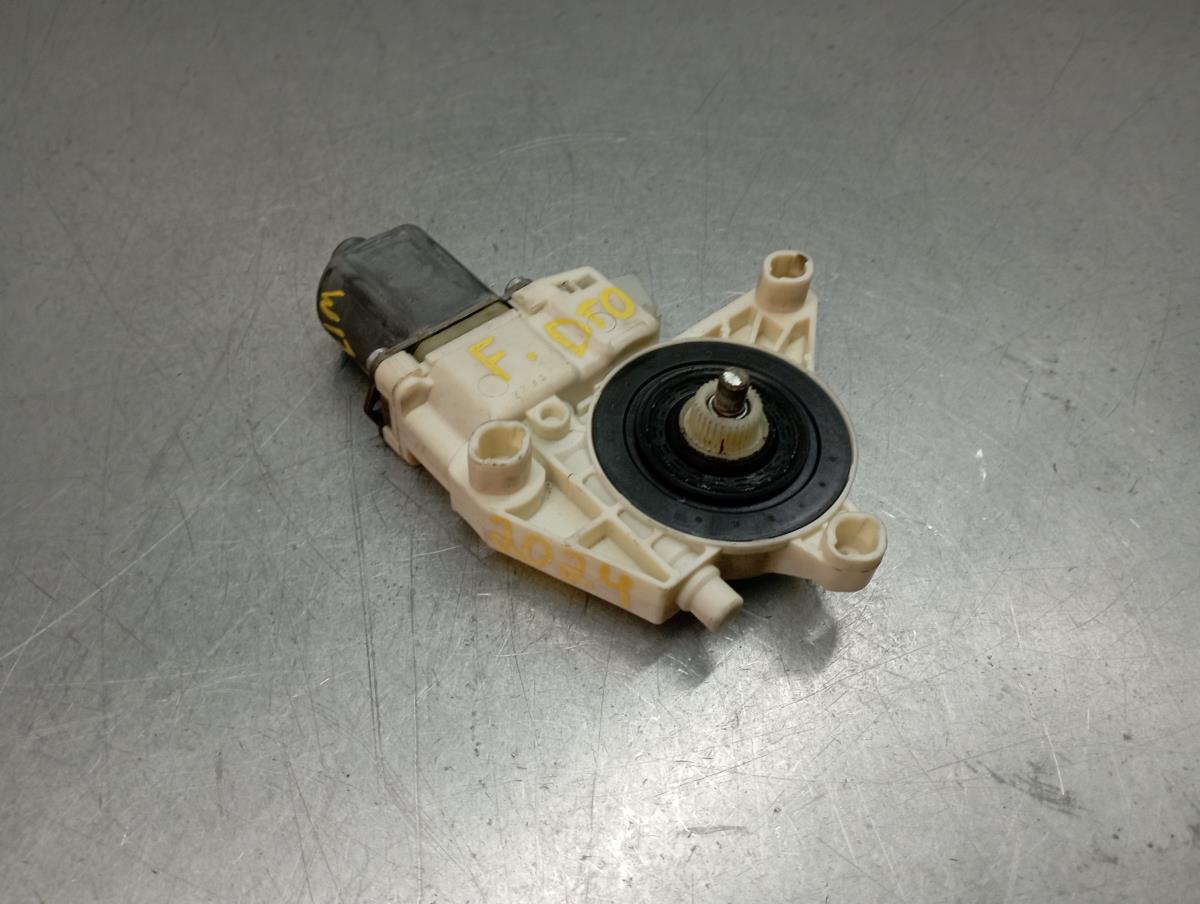 Front Right Door Window Regulator Motor MERCEDES-BENZ Classe A (W176) Imagem-1
