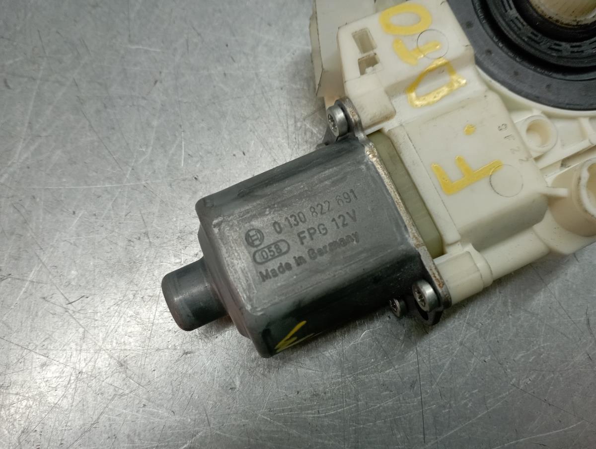 Front Right Door Window Regulator Motor MERCEDES-BENZ Classe A (W176) Imagem-4