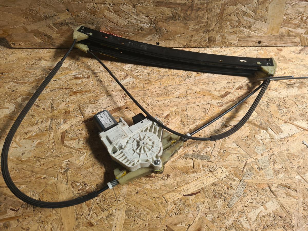 Right front window regulator AUDI A6 (4F2, C6)