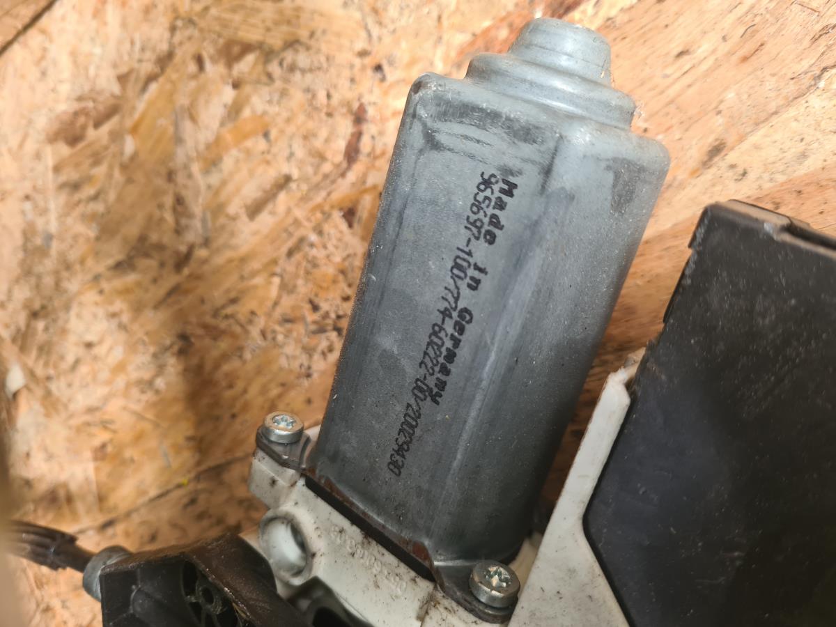 Elevador vidros frente direito VOLKSWAGEN Passat CC (357) Imagem-6