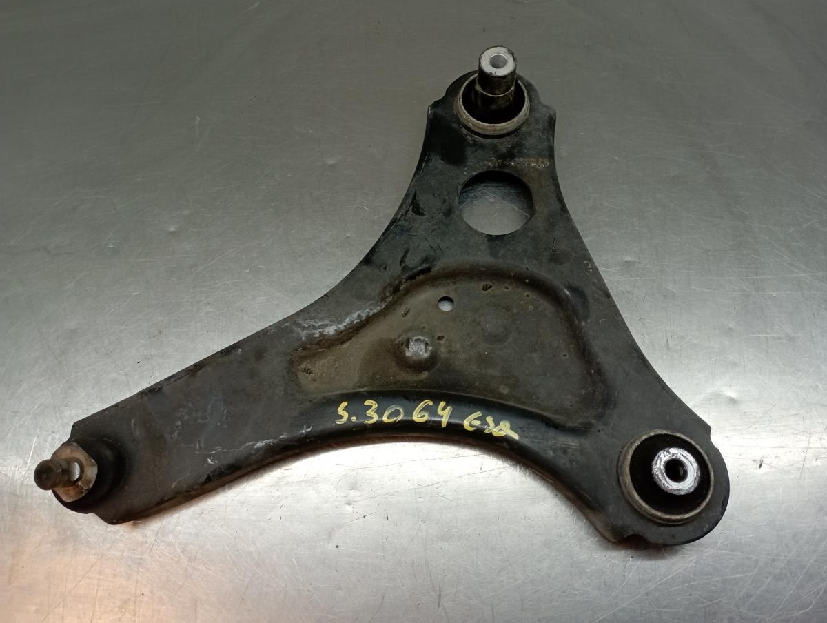 Braccio di sospensione anteriore sinistro RENAULT Twingo III (BCM_)