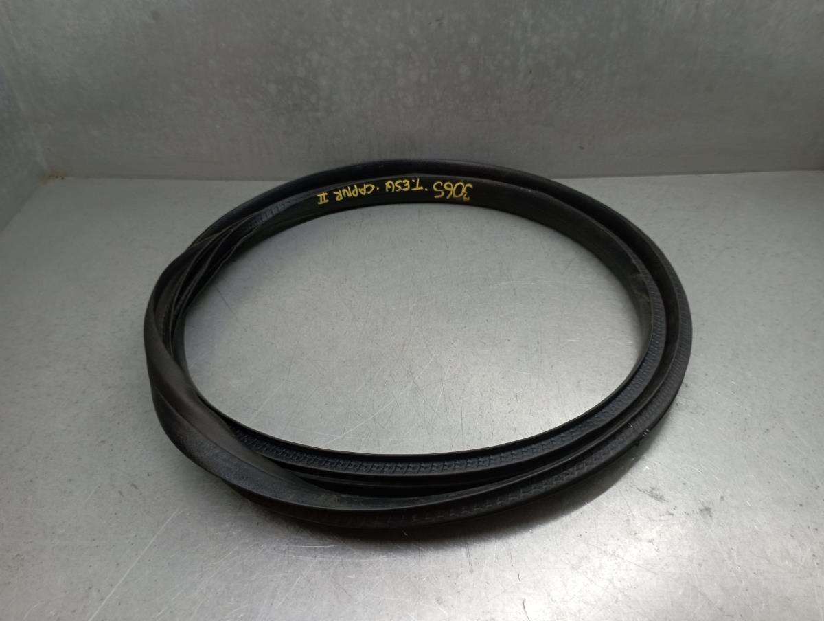 Revestimento porta trás esquerdo RENAULT Captur II