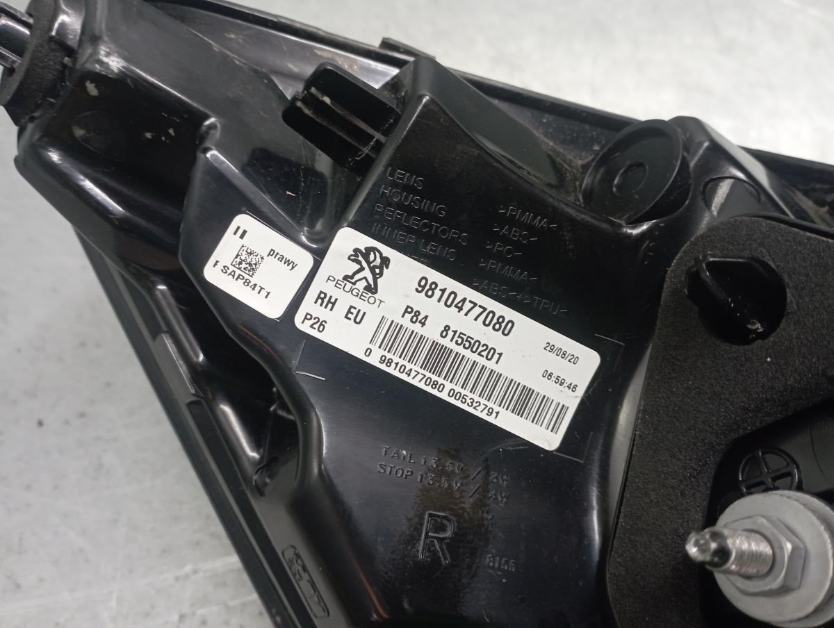 Right Tail light PEUGEOT 3008 II (M_) Imagem-4