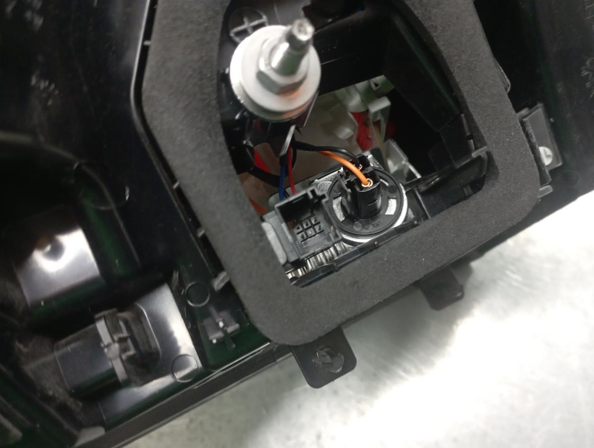 Right Tail light PEUGEOT 3008 II (M_) Imagem-5