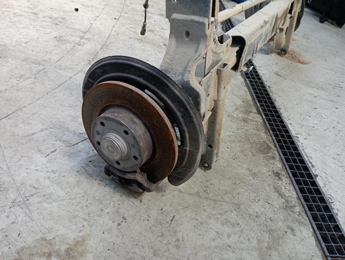 Eje trasero con discos RENAULT Trafic III Combi (JG_) Imagem-1