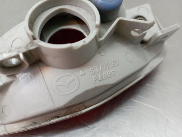 Central fog light MAZDA 5 (CR19) Imagem-4