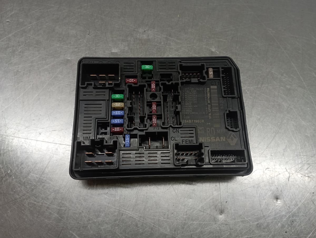 Caixa fusíveis / SAM / BSI DACIA Sandero III