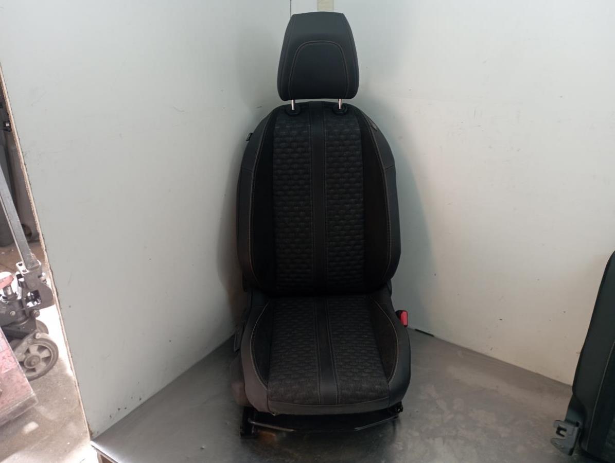 Ensemble sièges PEUGEOT 2008 II (U_)
