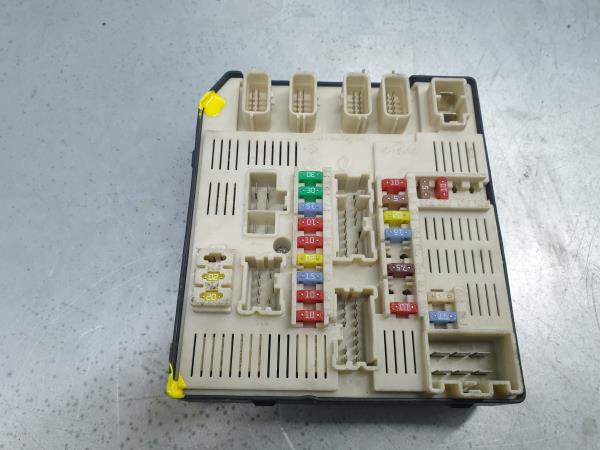 Caja fusibles / SAM / BSI RENAULT Laguna III (BT0/1)