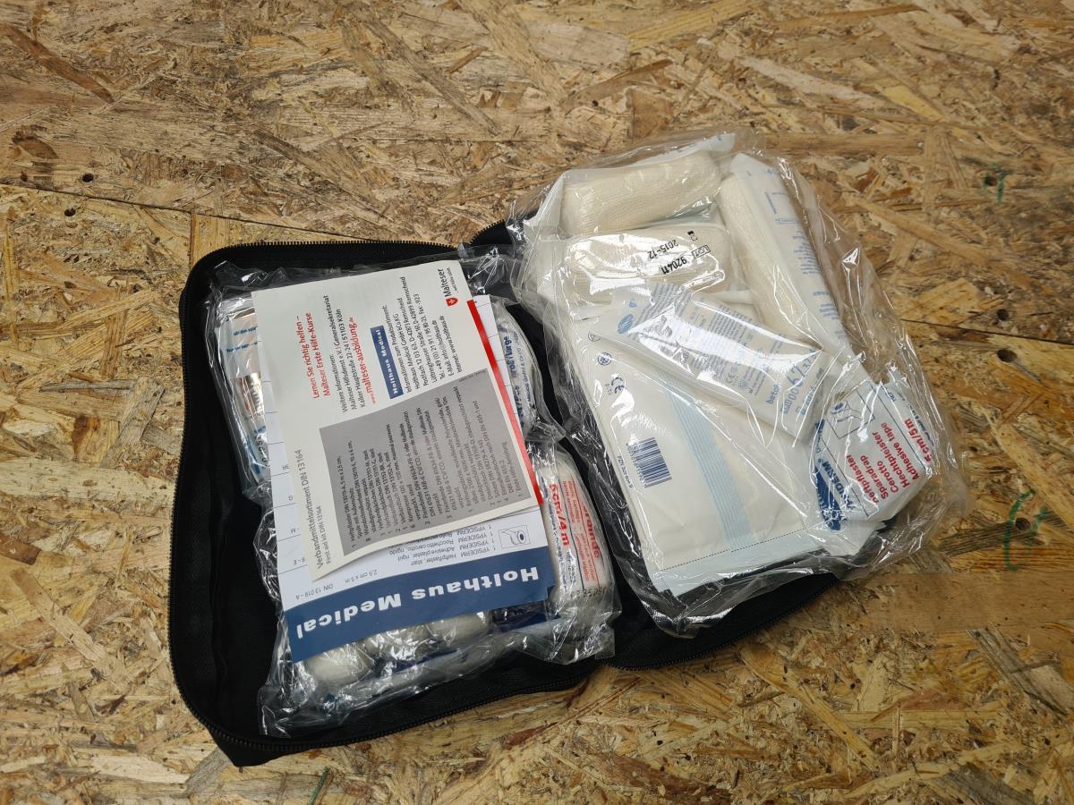 Kit Primeiros Socorros MERCEDES-BENZ Classe E (W212) Imagem-1