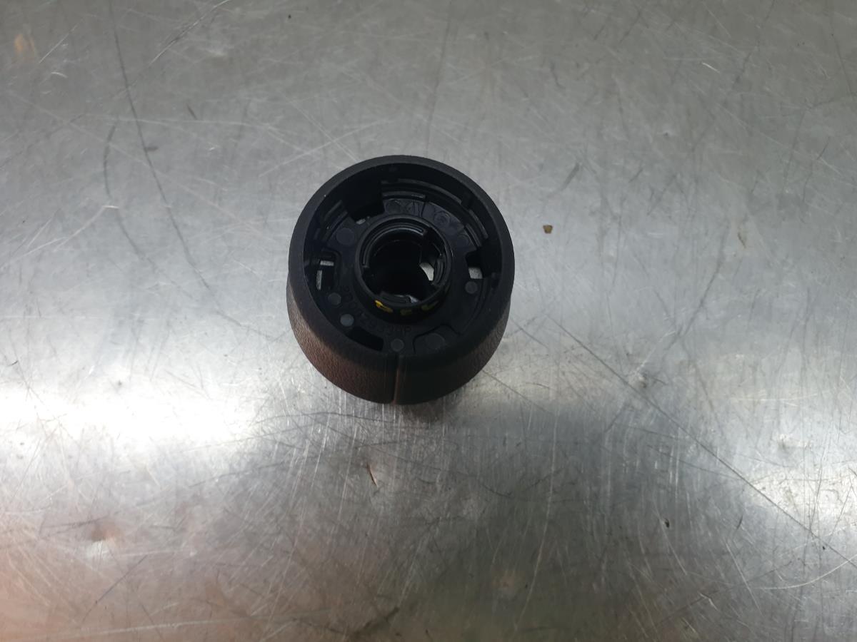 Gear lever shifter / knob  DACIA Sandero III Imagem-1