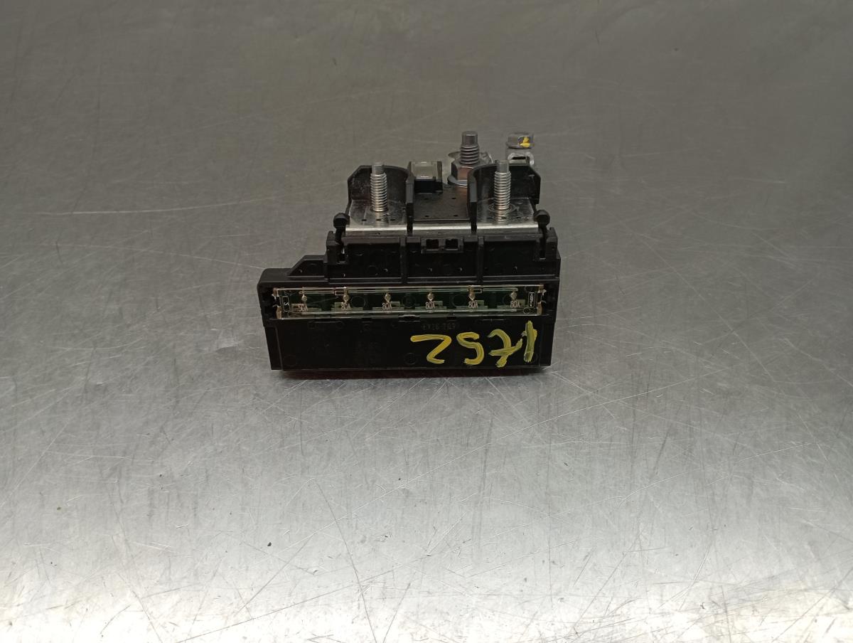 Battery Control Module / Charging Relay DACIA Sandero III