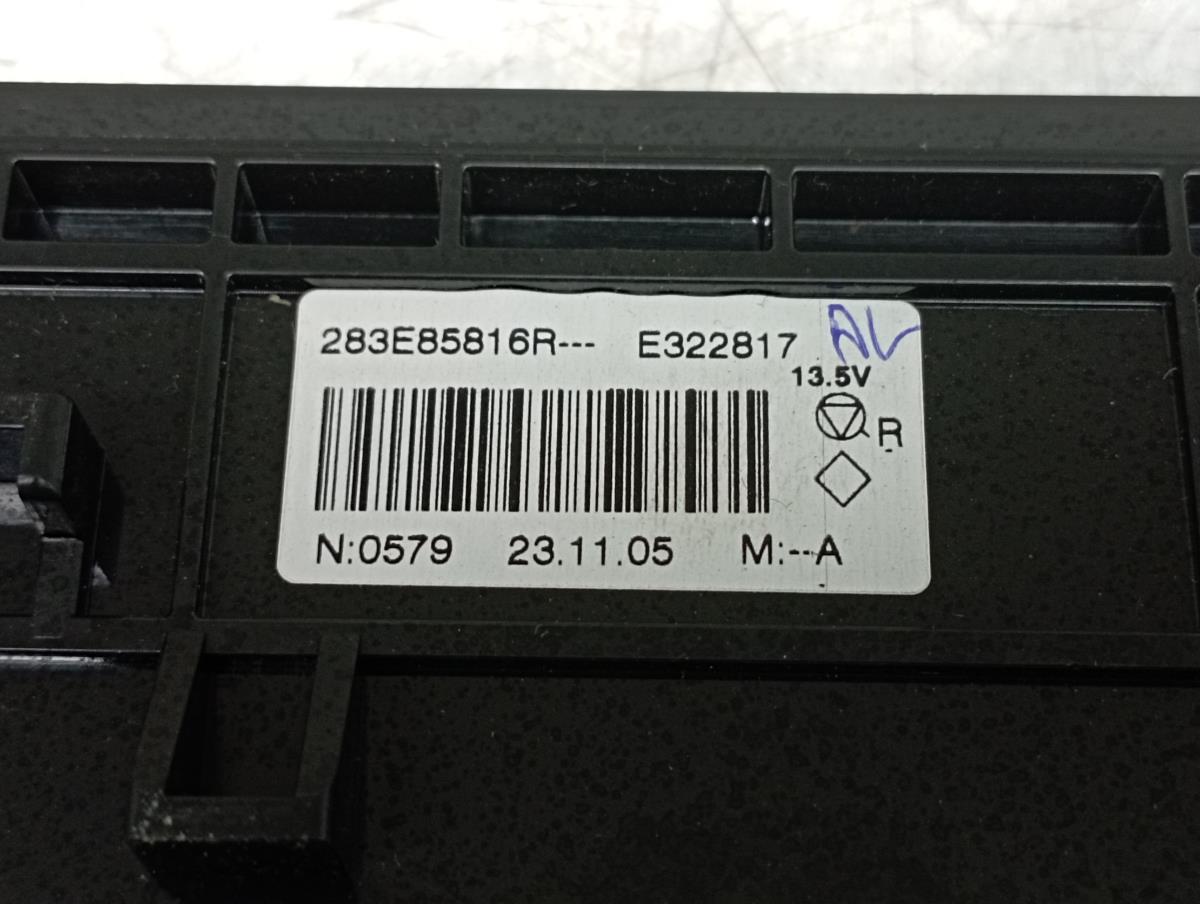 Warning Switch DACIA Sandero III Imagem-4