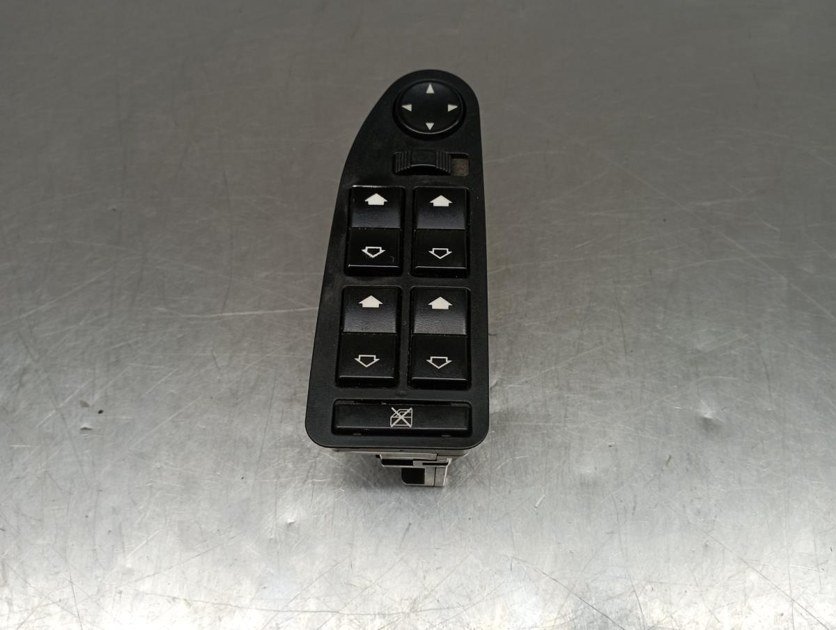 Comando / botão / interruptor vidros frente esquerdo BMW 5 (E39)