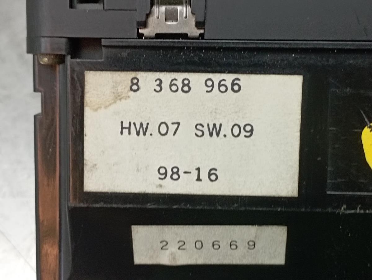 Comando / botão / interruptor vidros frente esquerdo BMW 5 (E39) Imagem-4