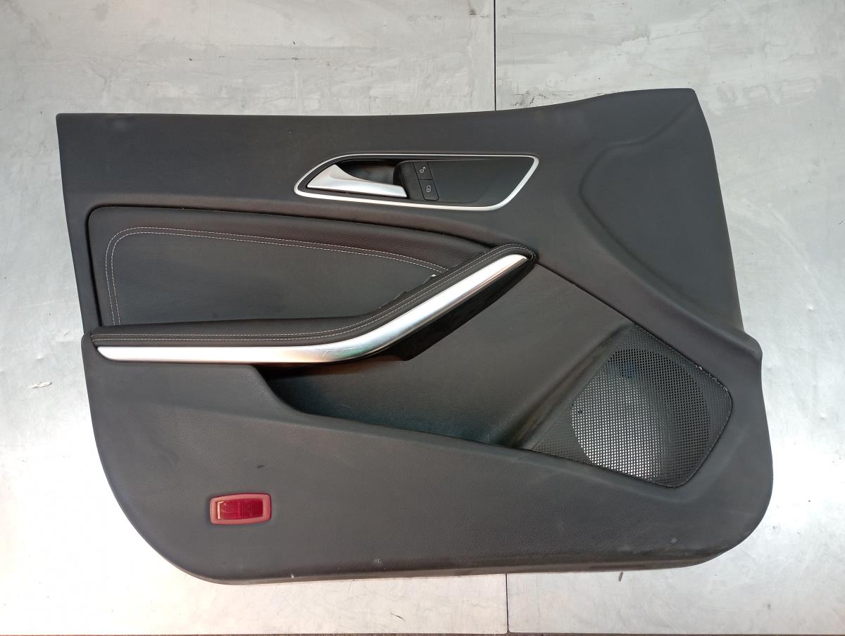 Revestimiento interior de puerta delantero izquierdo MERCEDES-BENZ Classe A (W177)