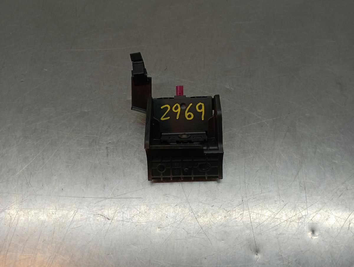 Antenna Amplifier DACIA Sandero III