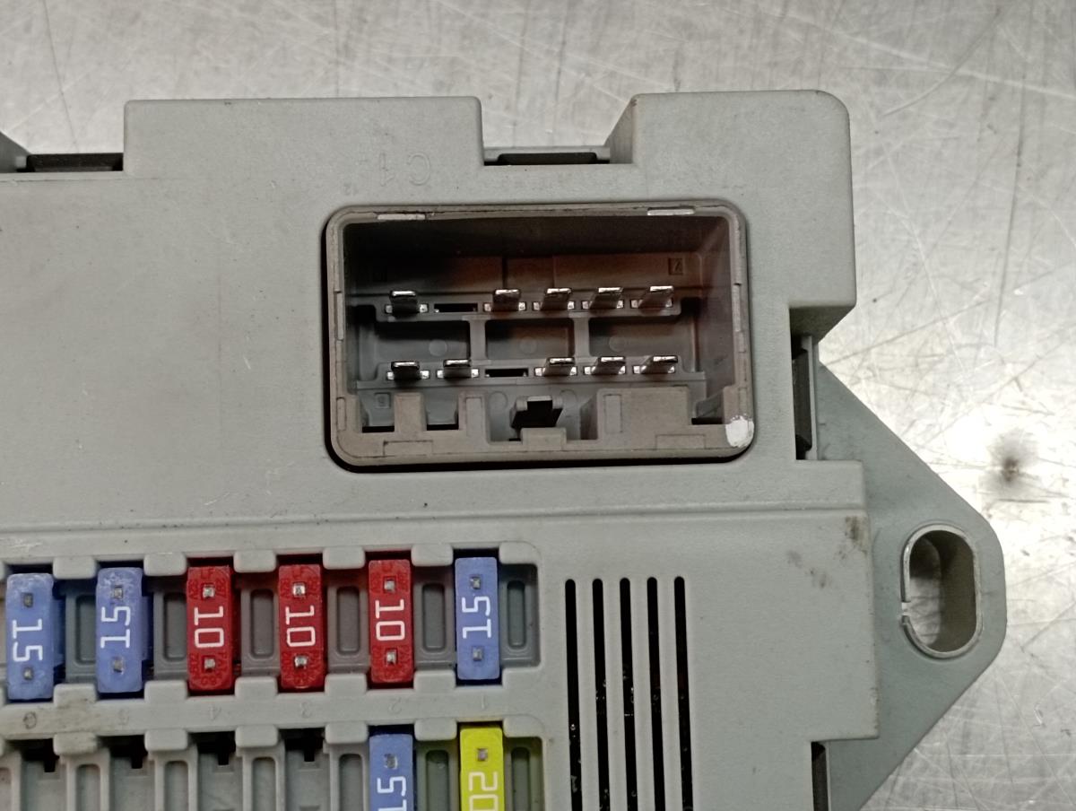 Caixa fusíveis / SAM / BSI JAGUAR XE (X760) Imagem-2