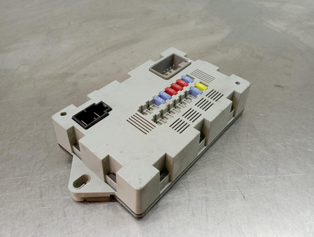 Caixa fusíveis / SAM / BSI JAGUAR XE (X760) Imagem-3