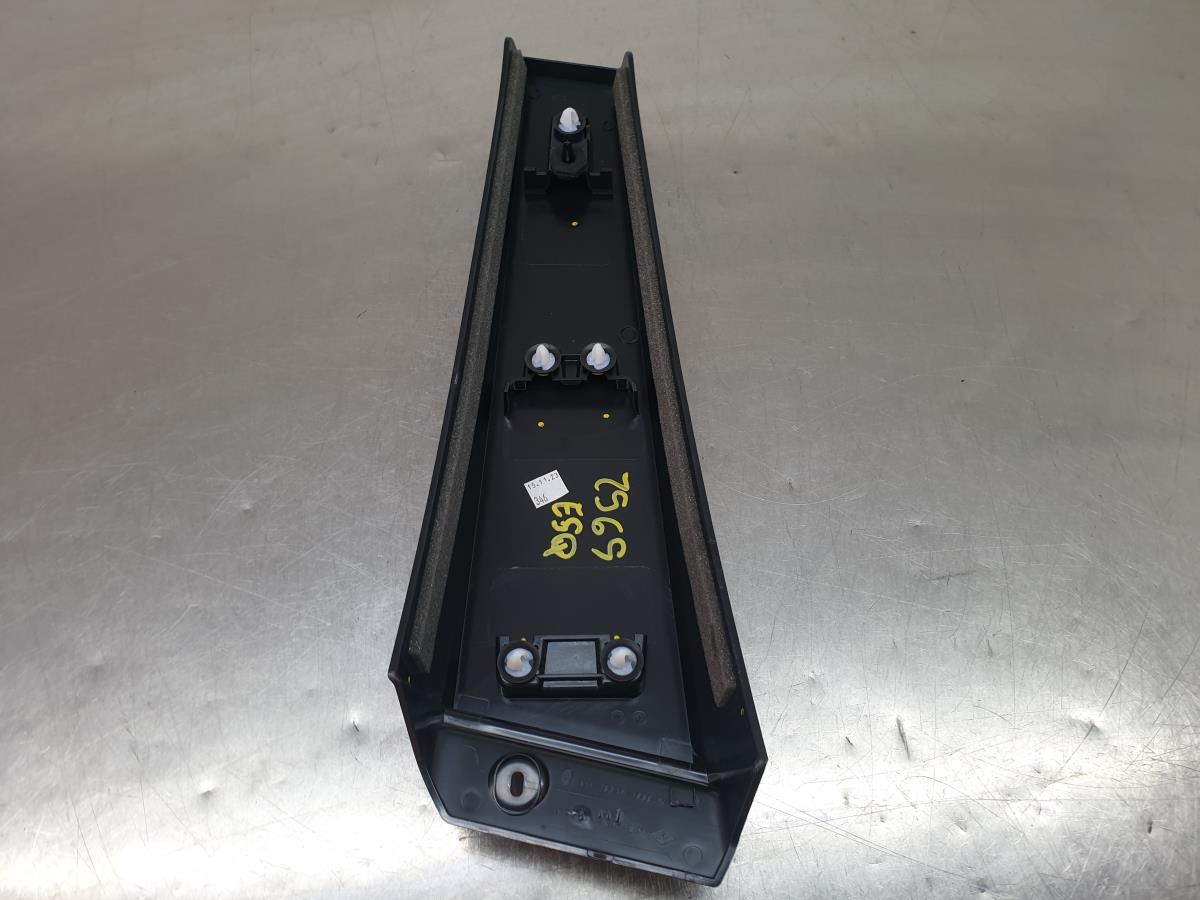 Friso Embelezador Esq Pilar/Porta DACIA Sandero III Imagem-2