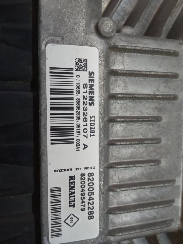 Centralina motor / ECU RENAULT Megane III (BZ0_) Imagem-3