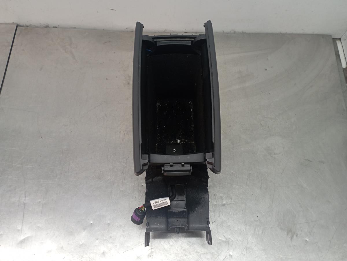 Apoio de braço PEUGEOT 508 SW II Imagem-1