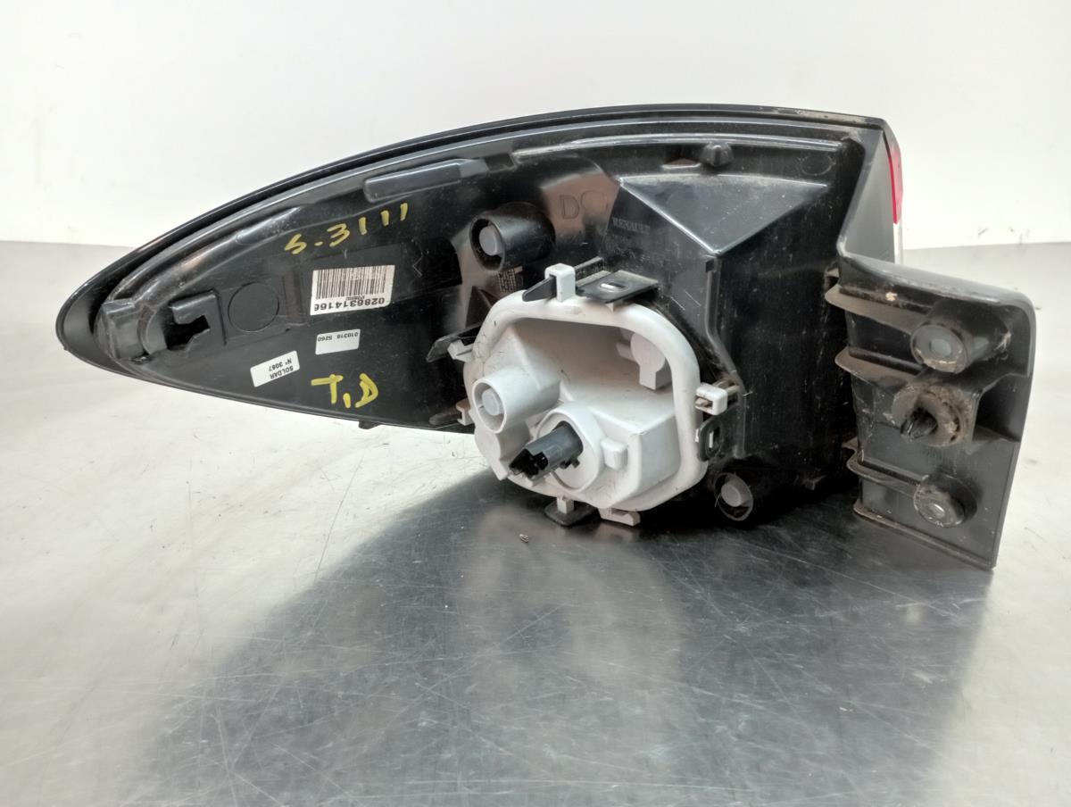 Right Tail light RENAULT Captur (J5_) Imagem-3