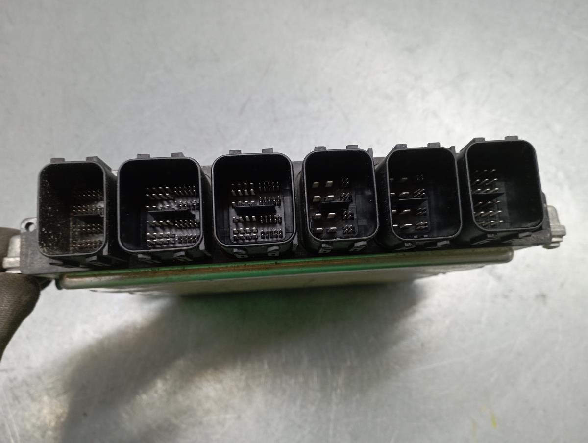 Centralina motor / ECU BMW 1 (F20) Imagem-1