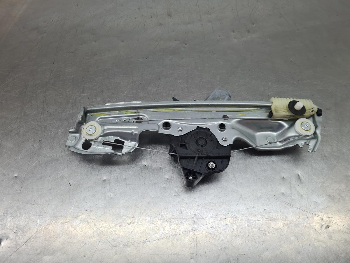 Elevalunas trasero derecho RENAULT Megane IV Grandtour (K9A/M_) Imagem-1