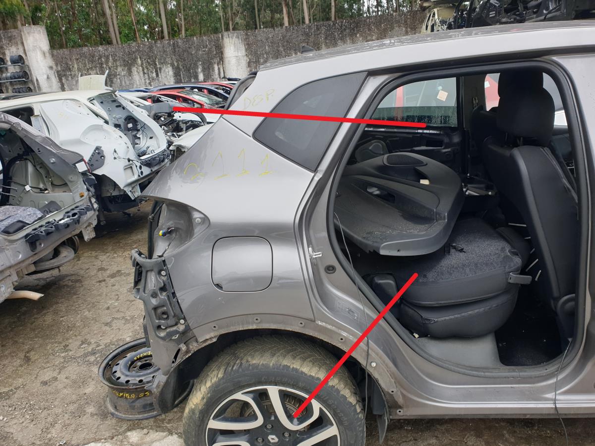 Panneau arrière Droite RENAULT Captur (J5_)