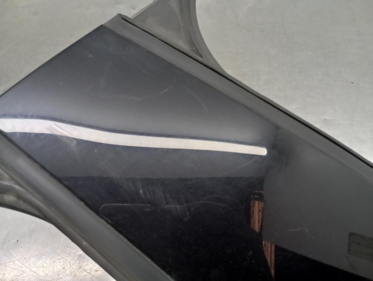 Friso Embelezador Dto Pilar/Porta MERCEDES-BENZ CLA Shooting Brake (X117) Imagem-2