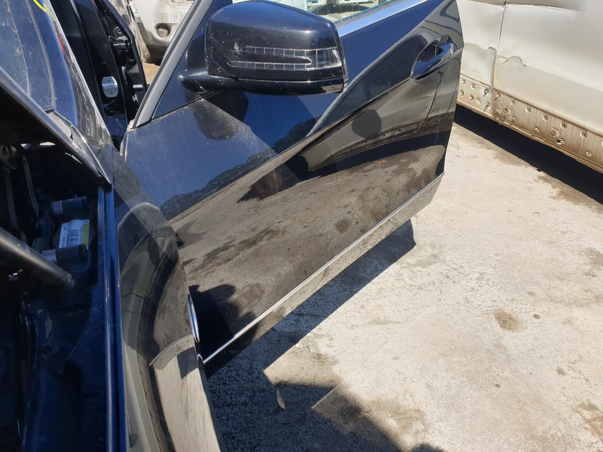 Porte avant gauche MERCEDES-BENZ Classe E (W212) Imagem-1
