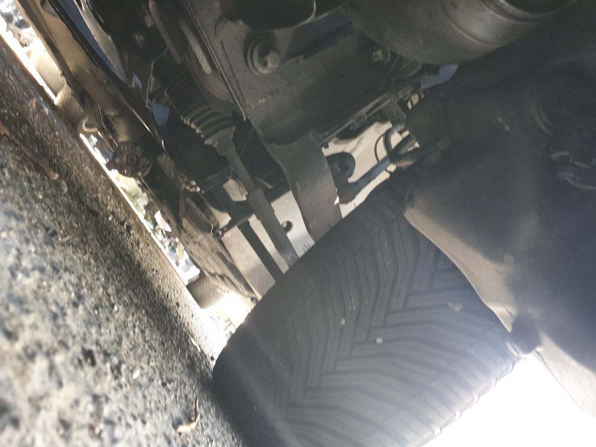 Fusello anteriore sinistro MERCEDES-BENZ Classe E (W212)