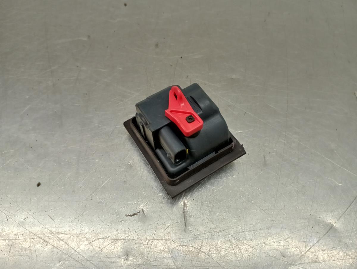 Attuatore Serratura serbatoio carburante MERCEDES-BENZ Classe C Carrinha (S205) Imagem-1