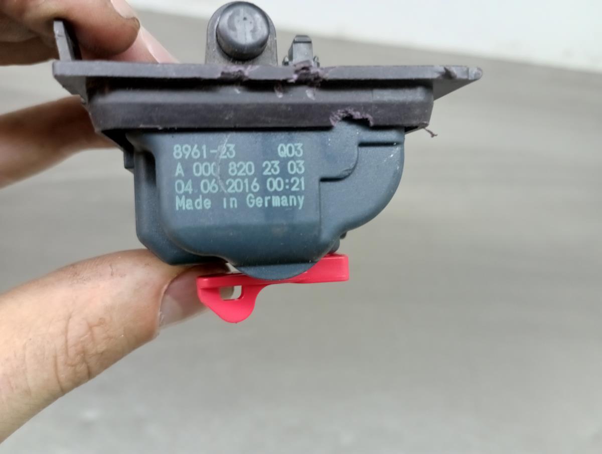 Attuatore Serratura serbatoio carburante MERCEDES-BENZ Classe C Carrinha (S205) Imagem-3