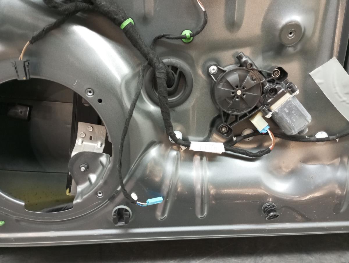 Lève-vitre avant Droite SEAT Leon SC (5F5)