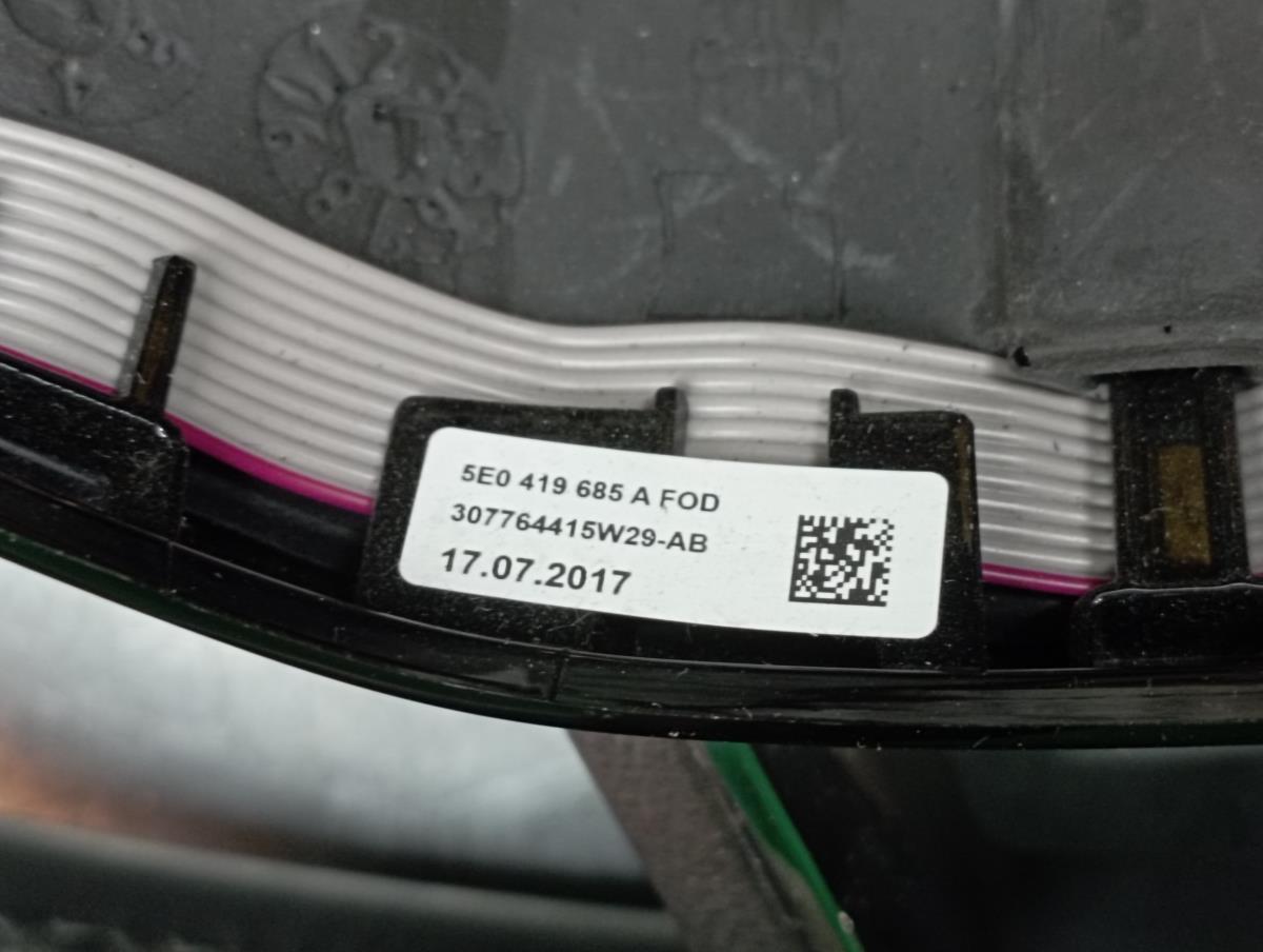 Volante SKODA Fabia III Hatchback (NJ3) Imagem-8