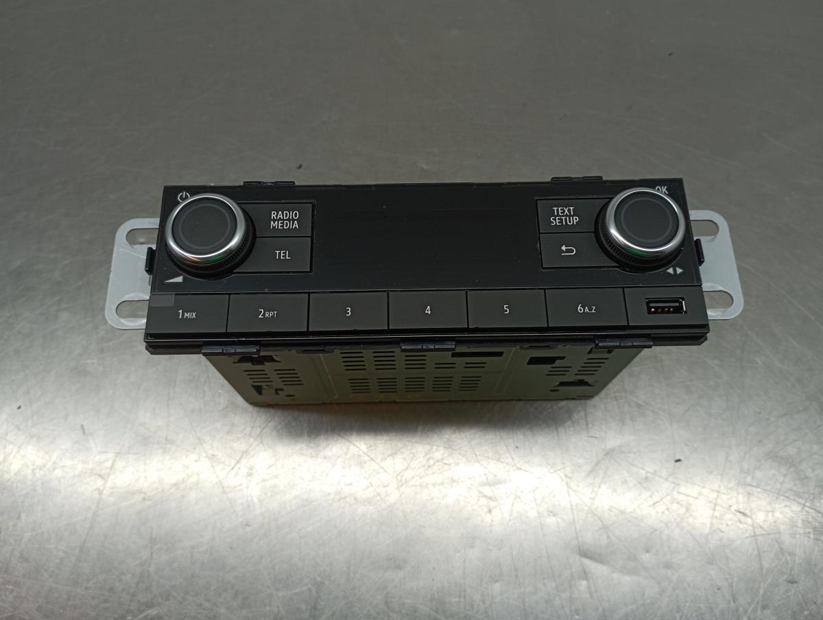 Car radio RENAULT Trafic III (FG_)