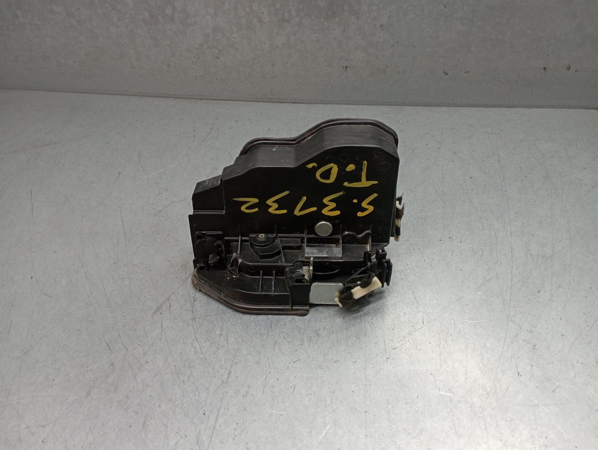 Fechadura / fecho porta trás direito BMW 1 (F20)