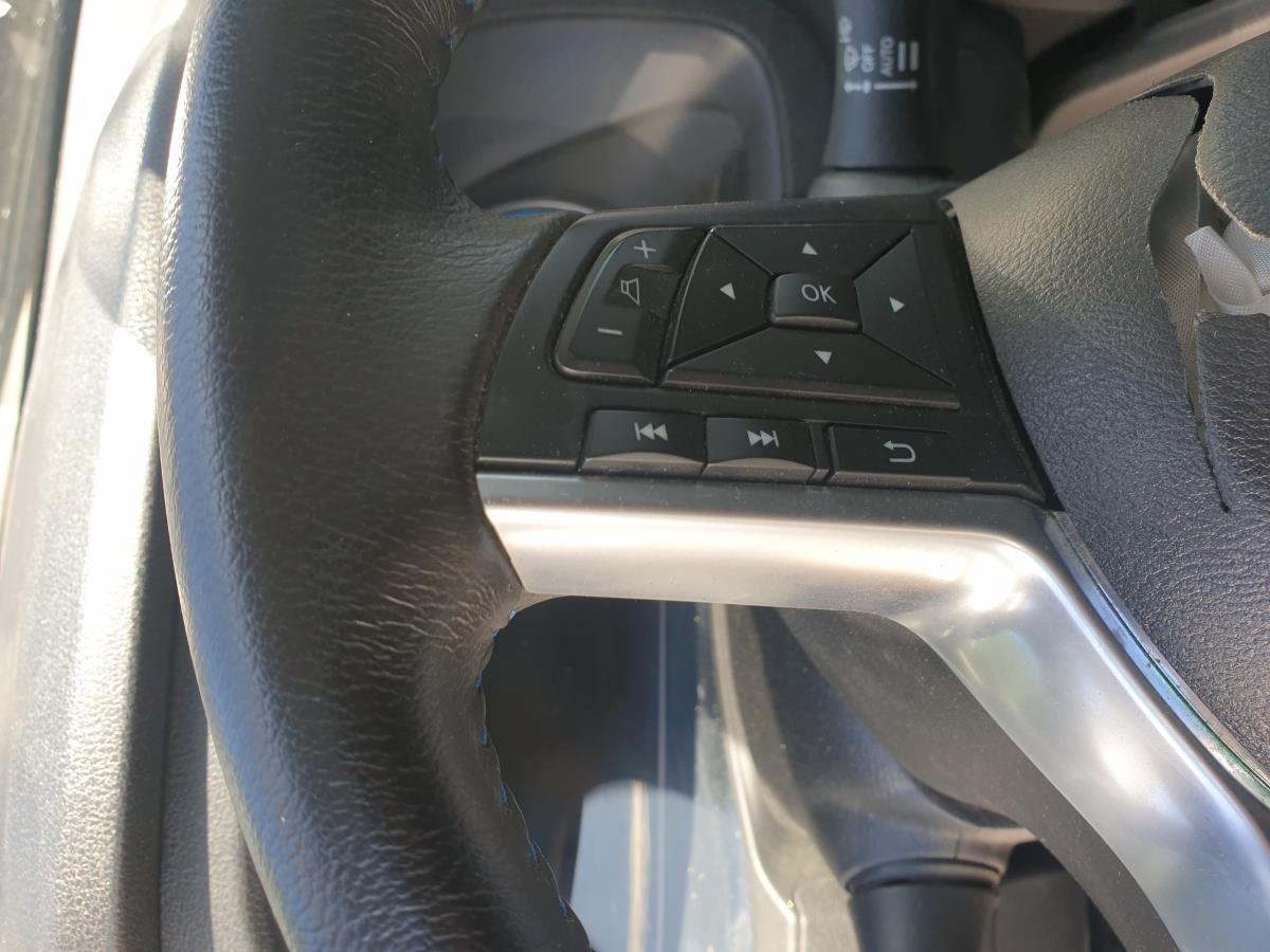 Volante NISSAN Leaf EV (ZE1) Imagem-1